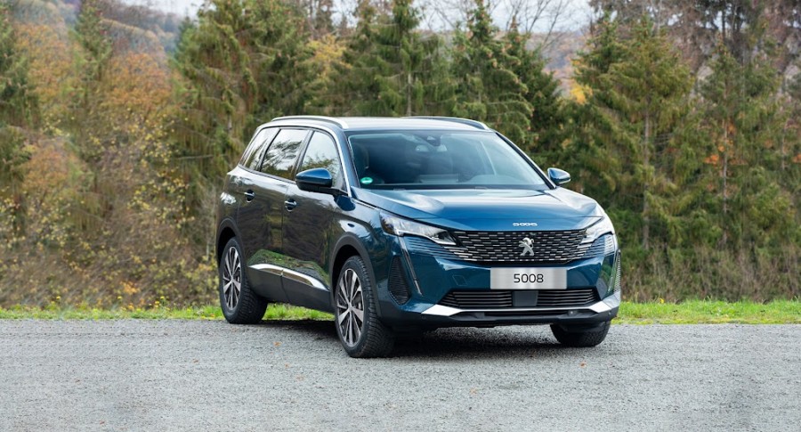 Giảm 50% lệ phí trước bạ, khách hàng được hưởng “ưu đãi kép” khi mua xe năm 2023